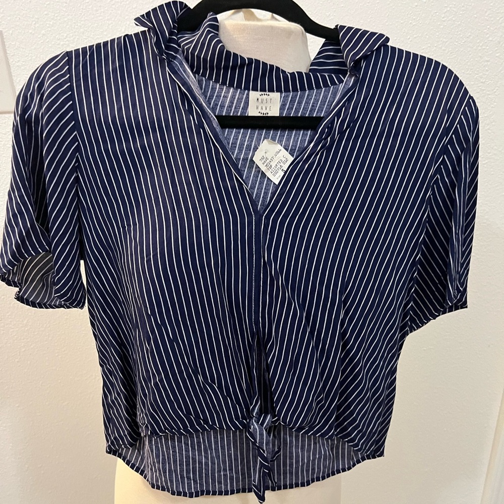 blue with white stipe tie front top
